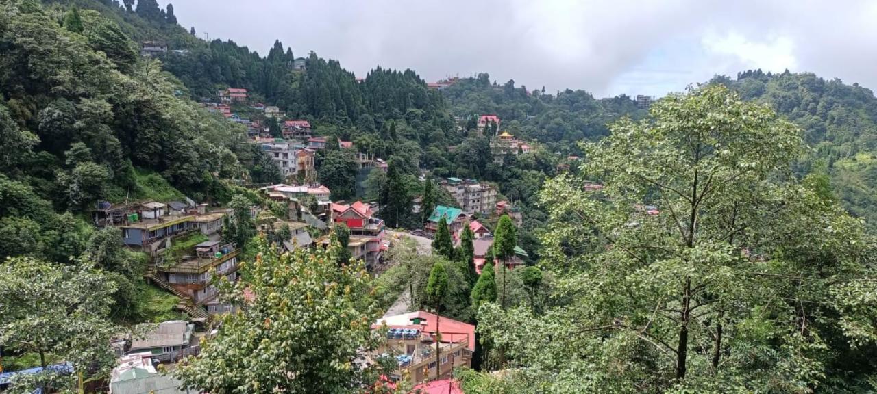 Tharbaling Homestay Дарджилинг Экстерьер фото